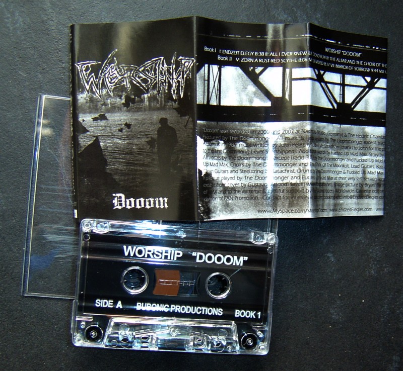 WORSHIP - Tape "Dooom"